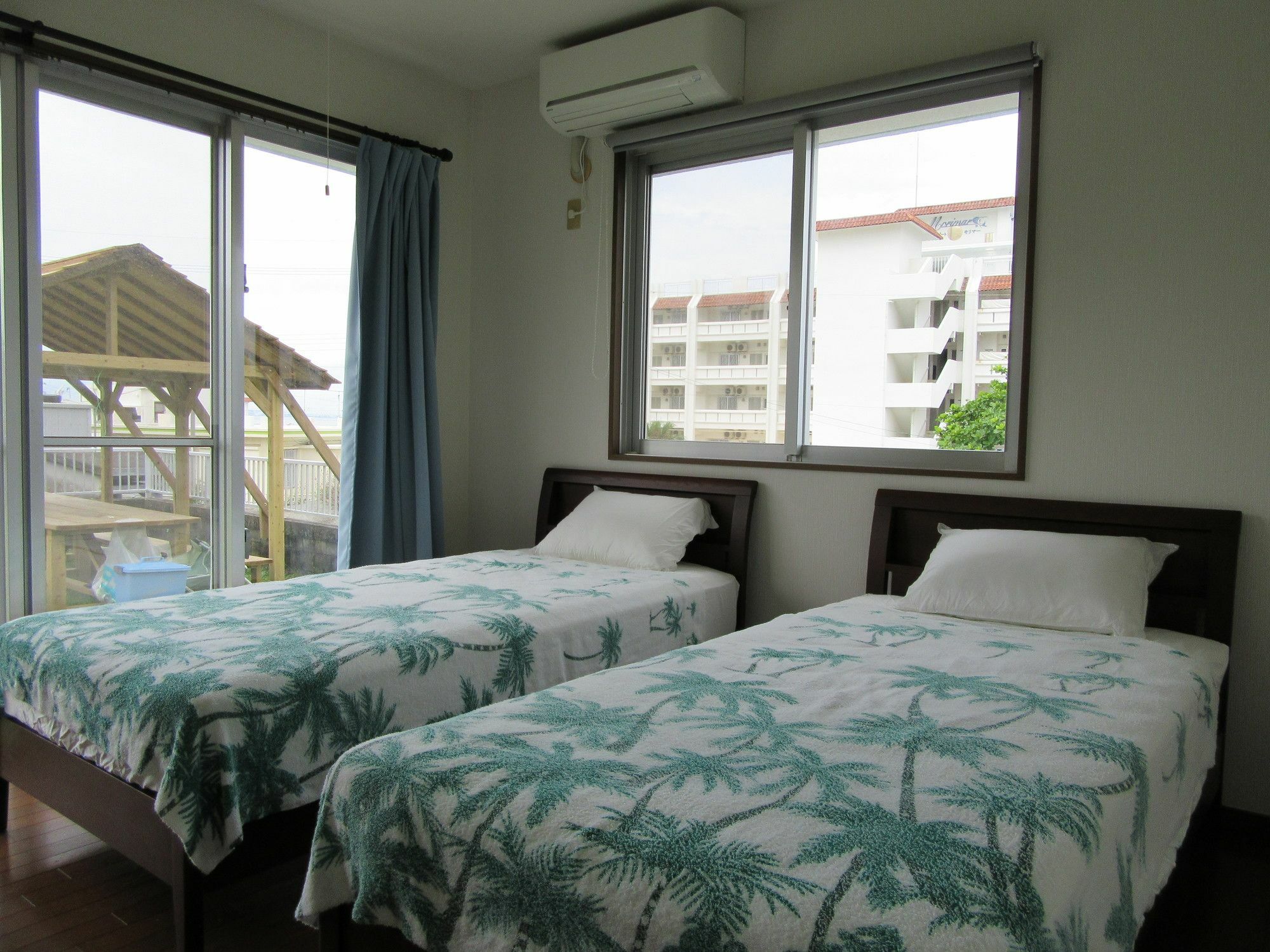 Guest House Diamond Йомитан Экстерьер фото